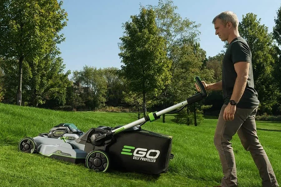 battery operated push lawn mowers